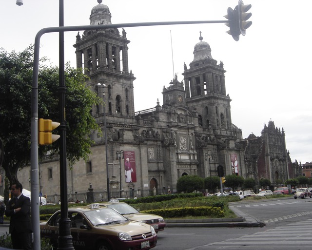 The Zocalo Is The Heart Of Mexico City Mexconnect