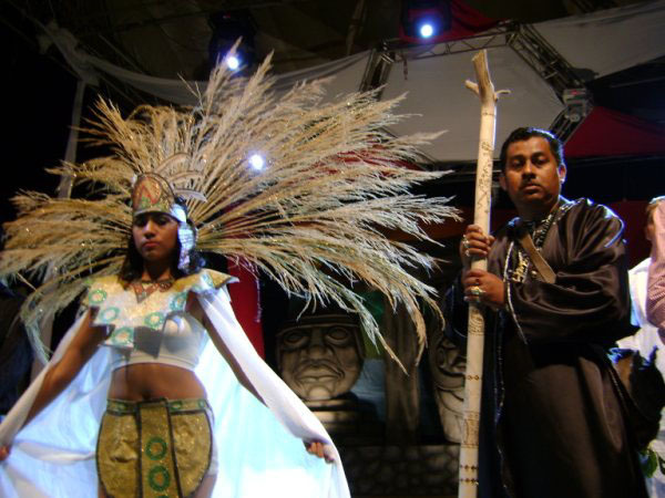 In Catemaco, Veracruz, sorcerer's ceremonies generally blend indigenous rites and chanted prayers calling upon Catholic saints © Ayuntamiento de Catemaco, 2010 Veracruz town hosts the annual National Congress of Sorcerers: Image 1 of 7