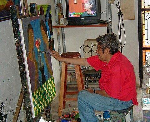 The maestro at work in his studio in Ocotlan, near Oaxaca, three weeks before his death. Photograph by Diana Ricci © 2001