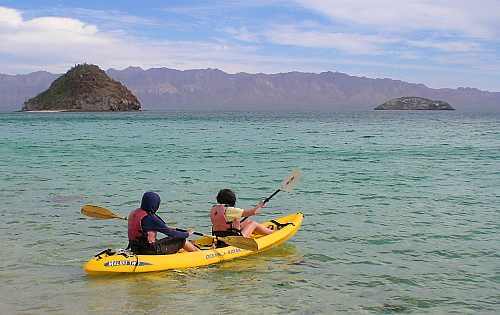 Conception Bay on the Gulf of Cortés is a wonderful base for kayaking, and kayaks can be rented at several locations, including the well-protected bay of Playa Santispac and at Playa Escondida.