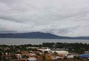 Rain clouds over Lake Chapala © Taner Sirin, 2011