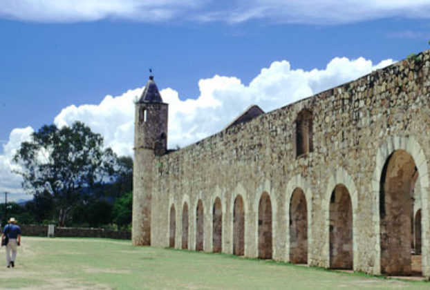 CUILAPAN Basilica - Cuilapan Monastery, Oaxaca © Photo by Tony Burton