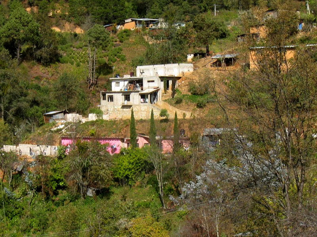Small Oaxaca villages along the road to Sierra Guacamaya © Alvin Starkman, 2011