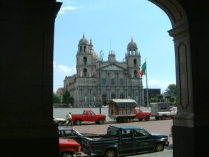 The Cathedral is neatly framed to the south by the portals of the Palacio Gobierno. Plain clothed courteous guards keep cameras out of the palace.