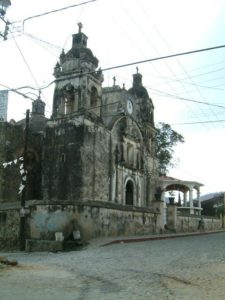 On your walk from the zocalo to the pyramid the Iglesia de la Fantasia interestingly has a clock and a gazebo.