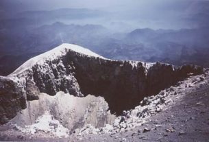 The crater on Orizaba.© Richard Ferguson