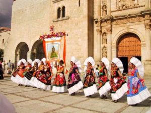 Guelaguetza pageantry Photo by Geri Anderson