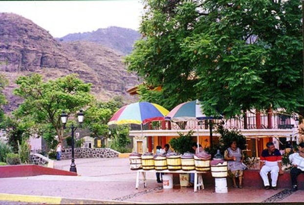 Malinalco plaza