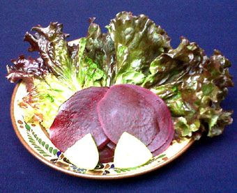 Lettuce, beets and jicama are usually part of a Mexican Christmas Eve salad, or ensalada de Noche Buena. © Daniel Wheeler, 2009