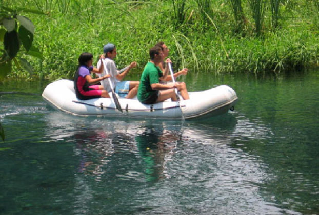 Paddling upstream. © Julia Taylor, 2007