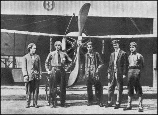 The Famous Five: From left to right: Alberto Salinas Carranza, Gustavo Salinas Camiña, Juan Pablo Aldasoro Suárez, Horacio Ruiz Gaviño and Eduardo Aldasoro Suárez