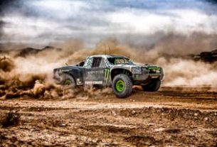 Monster truck from Mexico's Baja 1000, the world's toughest motor vehicle race © Baldwin race team, 2013