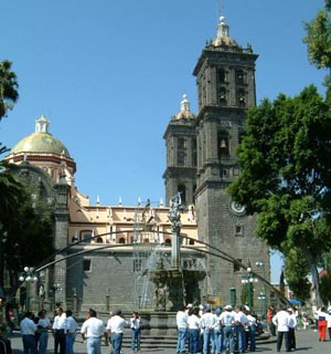 View of the Cathedral in the city of Puebla © Rick Meyer, 1996