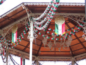 When we visited Tepoztlan, we found the bandstand decorated in flag colors for Independence Day. © Julia Taylor, 2007