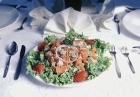 Mexican shrimp, avocado and papaya salad © Lorraine Russo, 2004