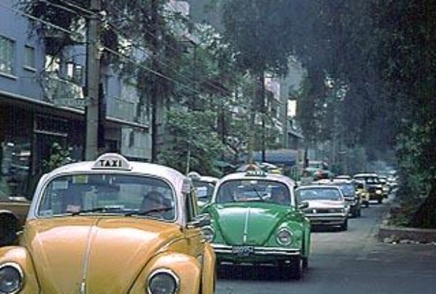 Taxis in Mexico City © Bill Begalke