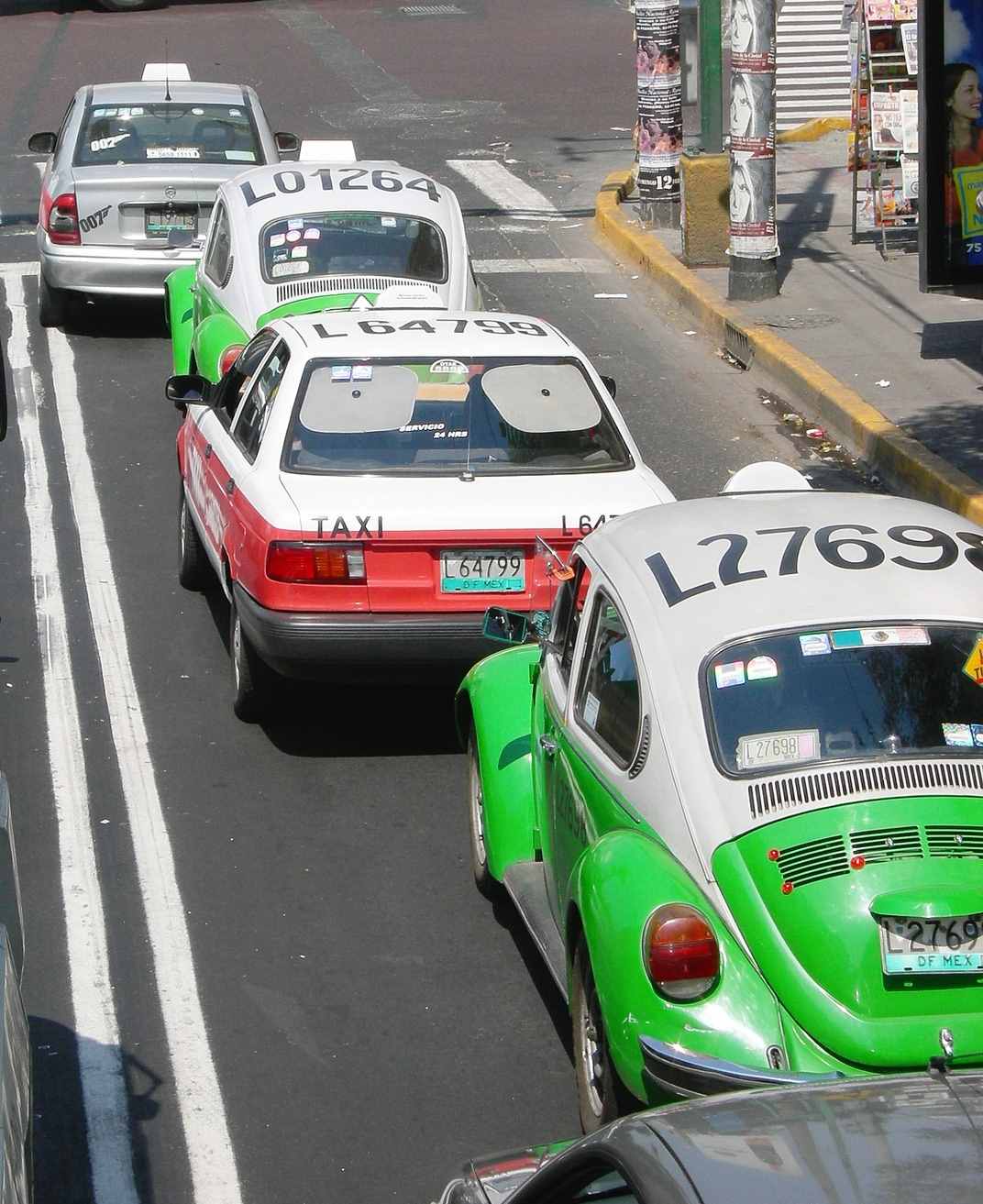 Mexico City taxis. © 2020 Edythe Anstey Hanen