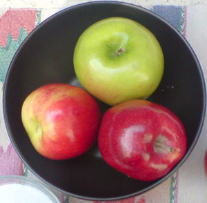 Bowl of Apples © Daniel Wheeler, 2009