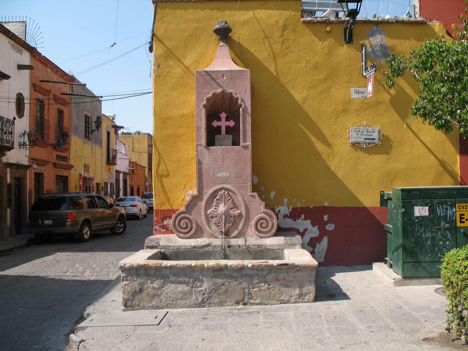 Fountain, San Miguel de Allende. © Pat Hall 2021