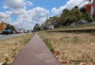 Following a former railway. Campeche © 2026 Florence Voller.