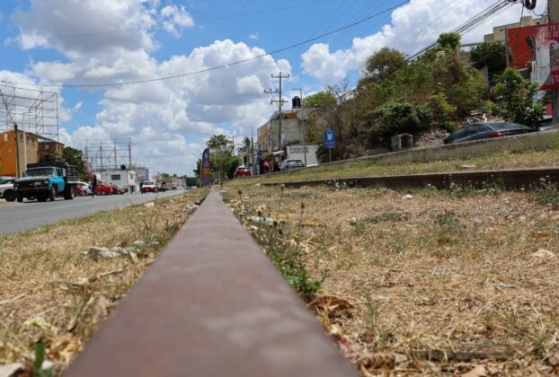 Following a former railway. Campeche © 2026 Florence Voller.